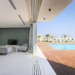Seaview Luxury Vilă