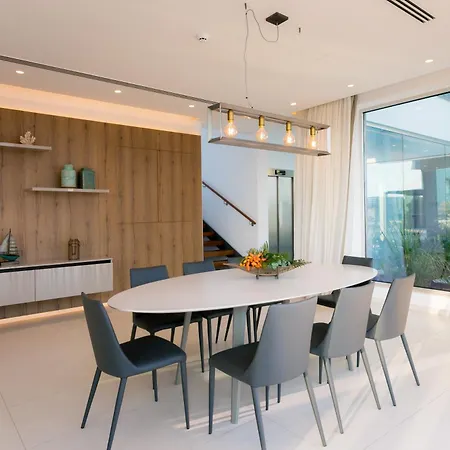 Seaview Luxury *