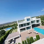 Seaview Luxury