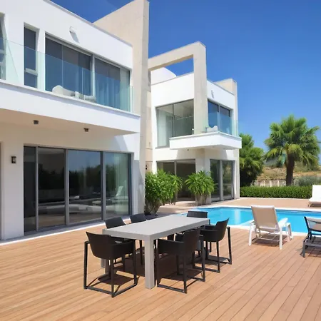 Seaview Luxury Villa *