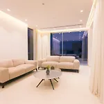Seaview Luxury Villa *