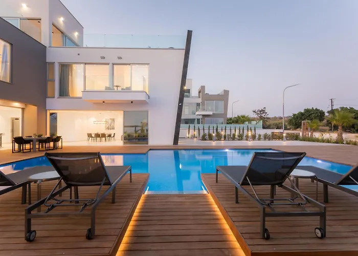 Seaview Luxury Vila *