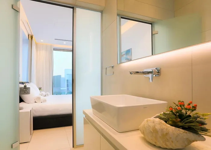 Seaview Luxury * أيا نابا