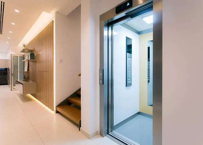 Seaview Luxury Vila *