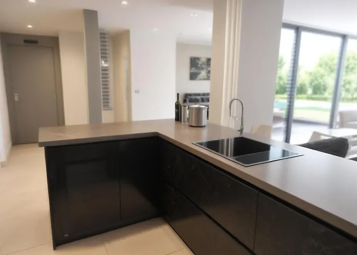 Seaview Luxury * أيا نابا